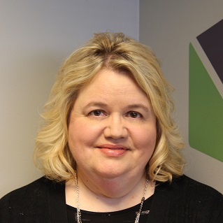 Keri Schultz headshot